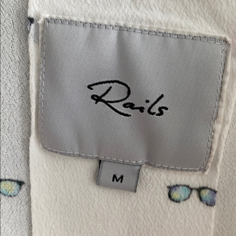 Rails Button Down size medium - Picture 2 of 3